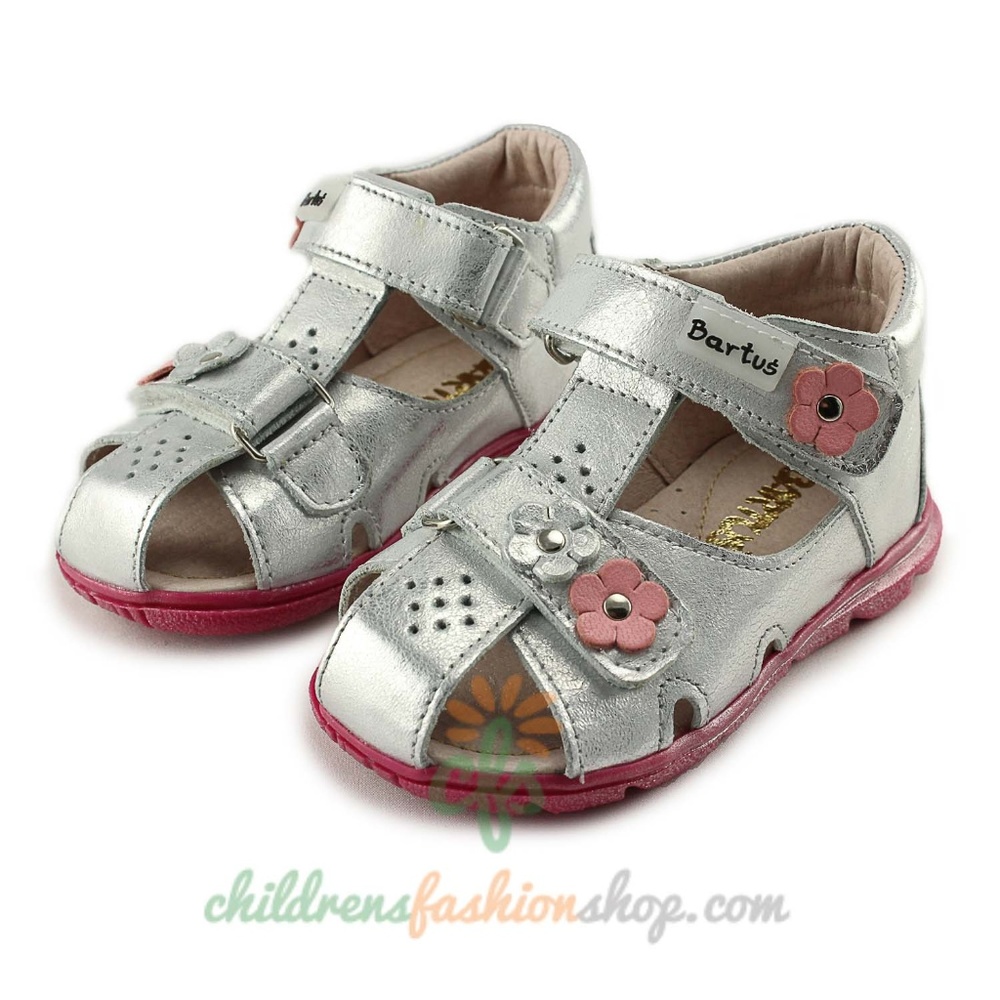 Bartus Girls Open Toe Leather Sandals (120 Silver)